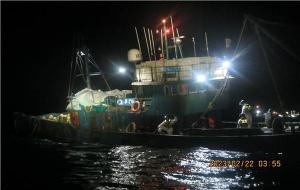 서해어업관리단, 불법조업 중국 쌍타망어선 3척 나포